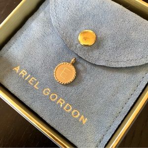 Ariel Gordon Mini Imperial Disc Pendant 14kt Gold Letter E NIB